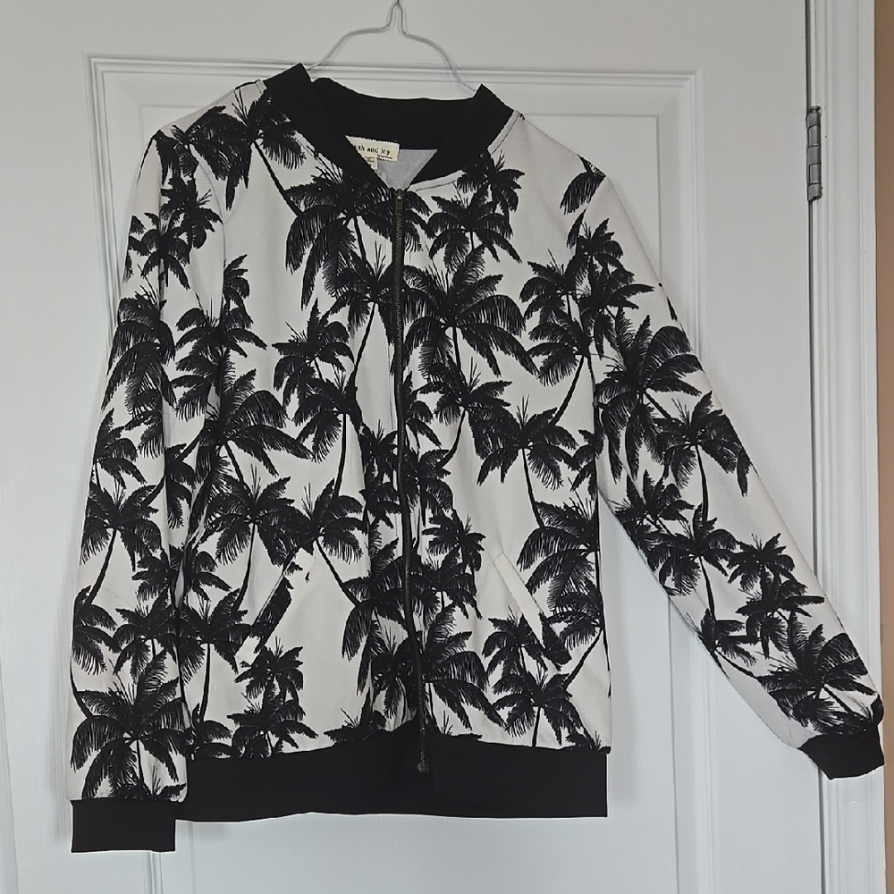 Monteau Black and White Patterned Jacket